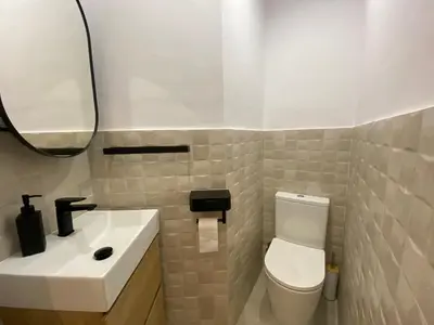 Un baño de APARTAMENTS L’ARC