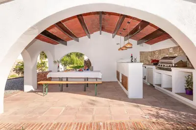 Una cocina o zona de cocina en Ginkgo - Familienfreundliches Appartment in Katalanischer Masia
