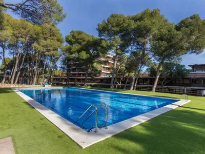 Piscina en o cerca de Apartment Bernadette by Interhome