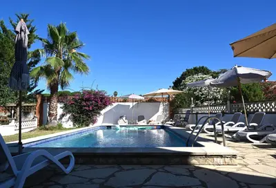 Piscina en o cerca de Villa de Gracia Casa 2