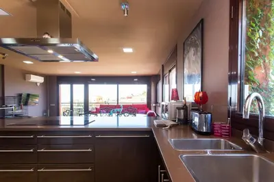 Una cocina o zona de cocina en Precioso duplex en Begur con vistas al mar