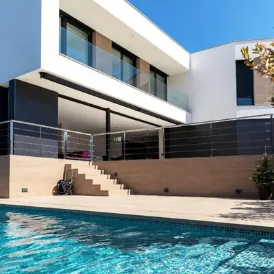 Costa Brava: Villa de lujo con piscina privada y eficiencia energética - ES-209-99