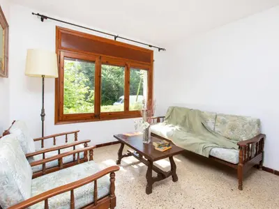 Zona de estar de Apartment S'Esquirols Nº5 by Interhome