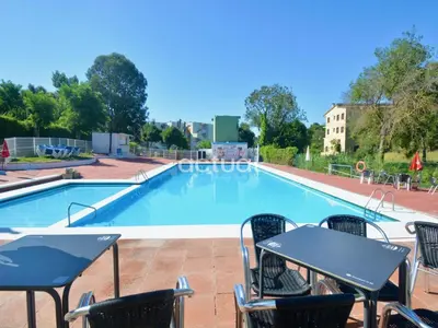 Piscina en o cerca de Politur F-42