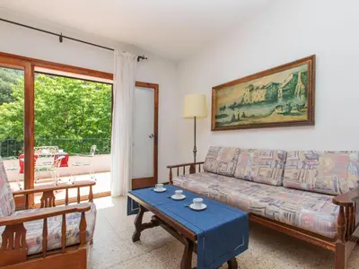 Zona de estar de Apartment S'Esquirols Nº7 by Interhome
